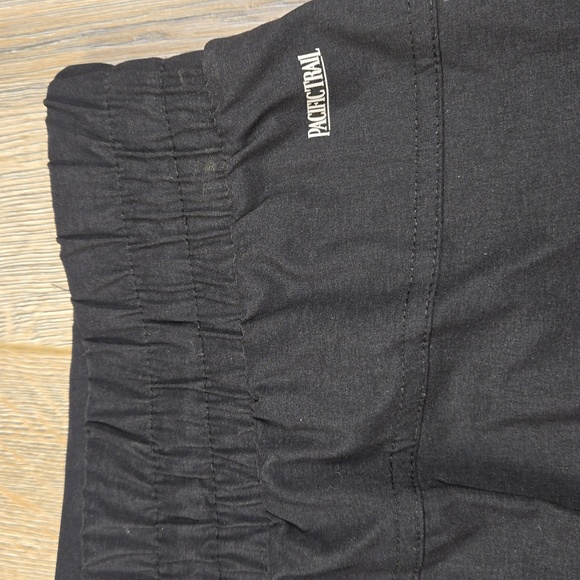 Pacific Trail black skort elasticized drawstring waist and pockets, size medium - Picture 6 of 7